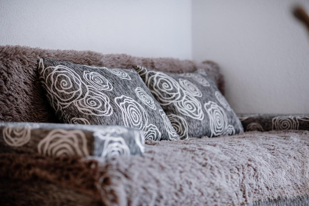 Apartmens Leona Apartment Karlobag Luaran gambar