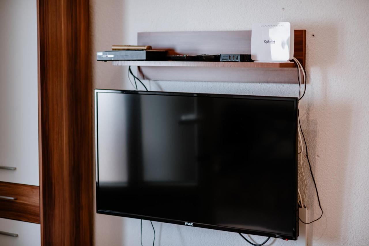 Apartmens Leona Apartment Karlobag Luaran gambar