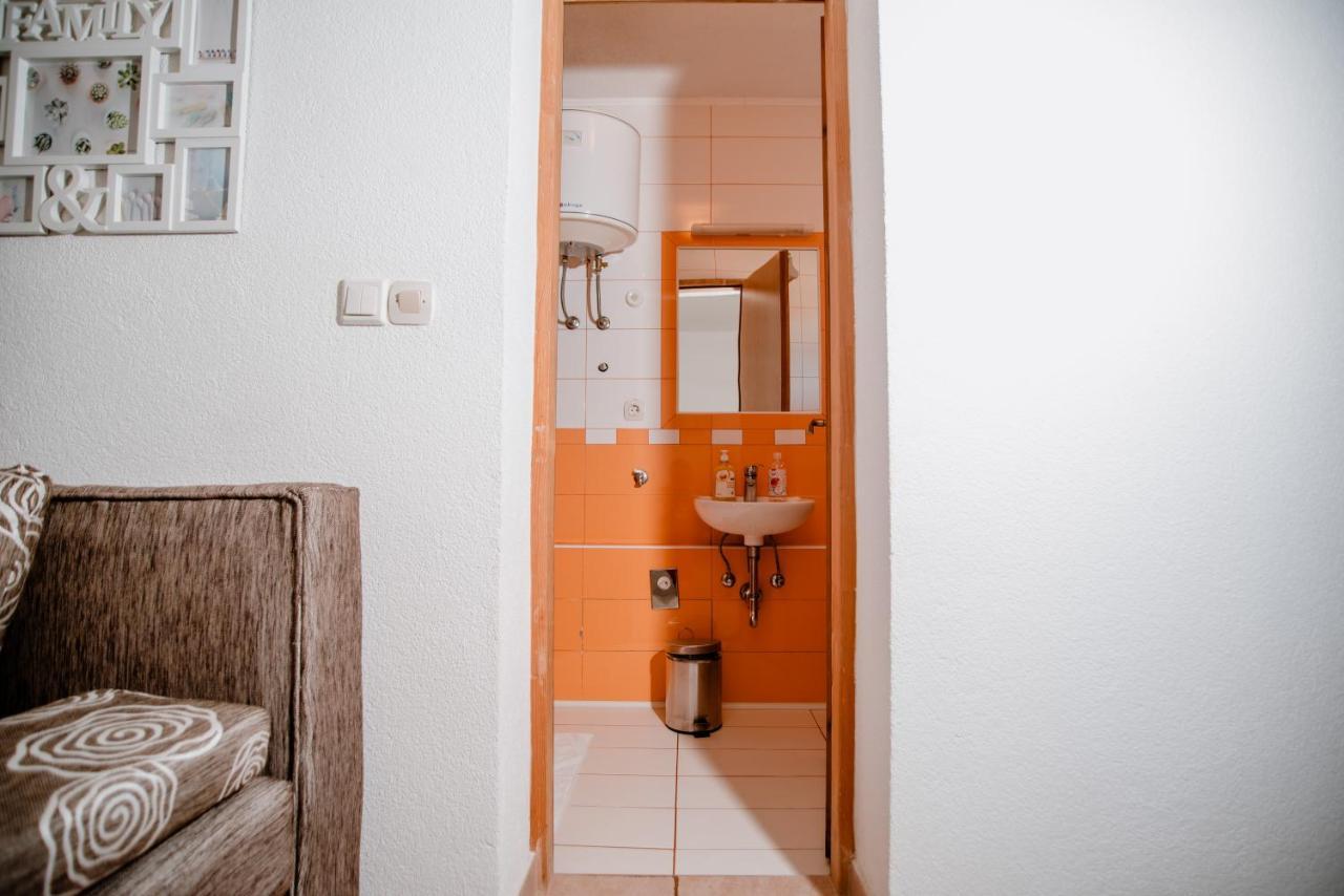 Apartmens Leona Apartment Karlobag Luaran gambar