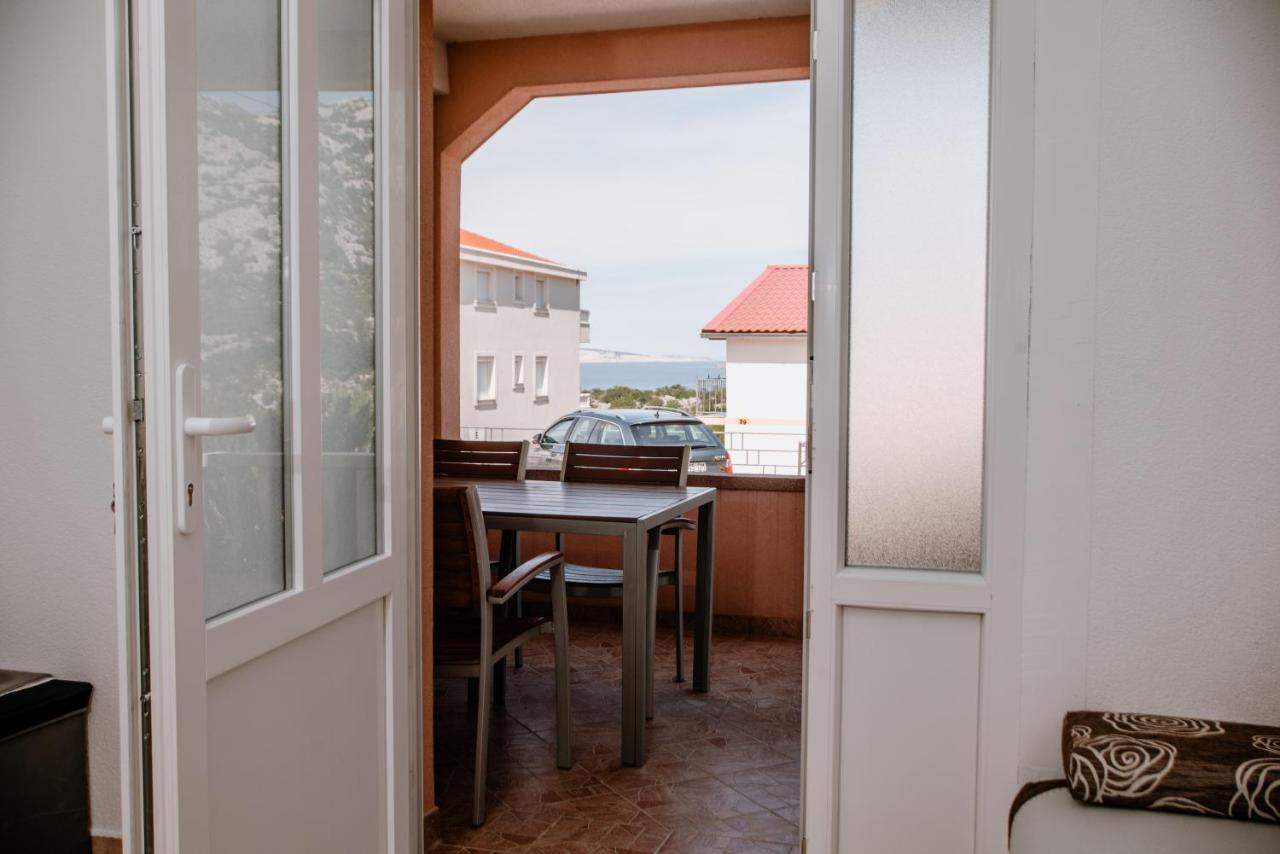 Apartmens Leona Apartment Karlobag Luaran gambar