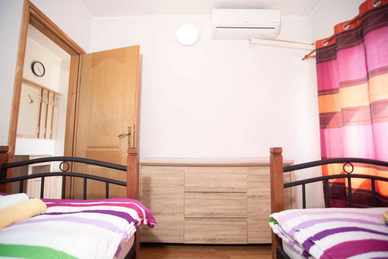 Apartmens Leona Apartment Karlobag Luaran gambar