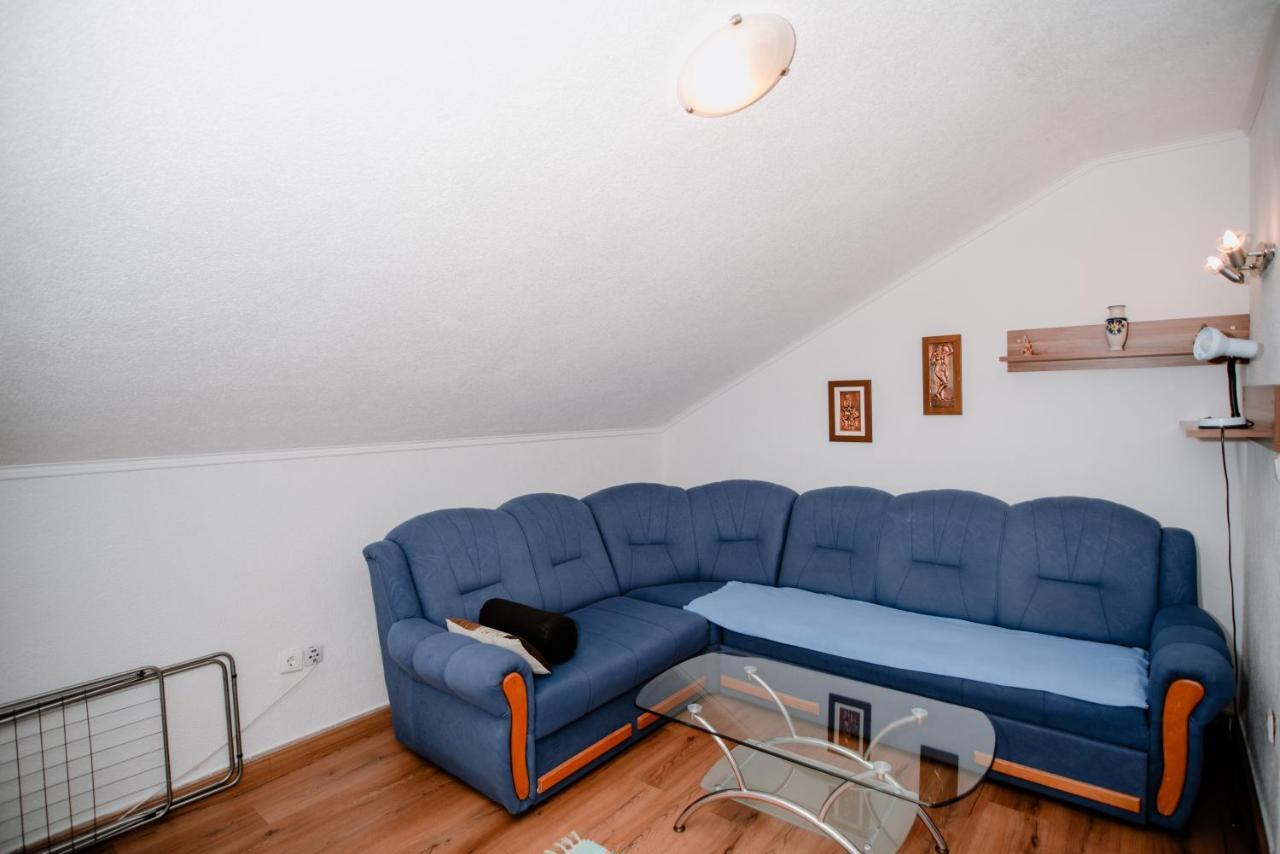Apartmens Leona Apartment Karlobag Luaran gambar