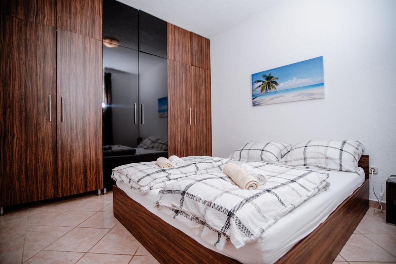 Apartmens Leona Apartment Karlobag Luaran gambar