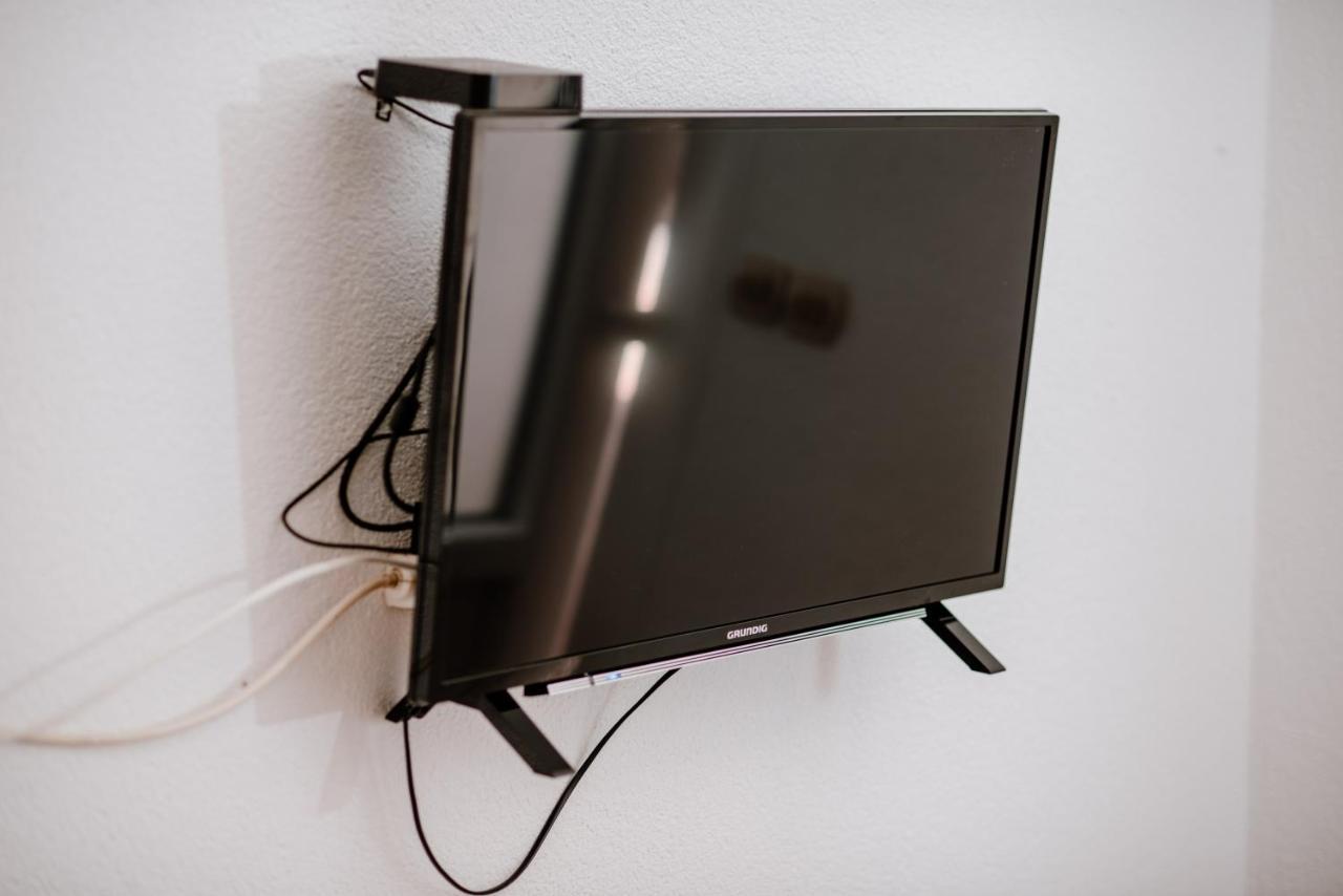 Apartmens Leona Apartment Karlobag Luaran gambar