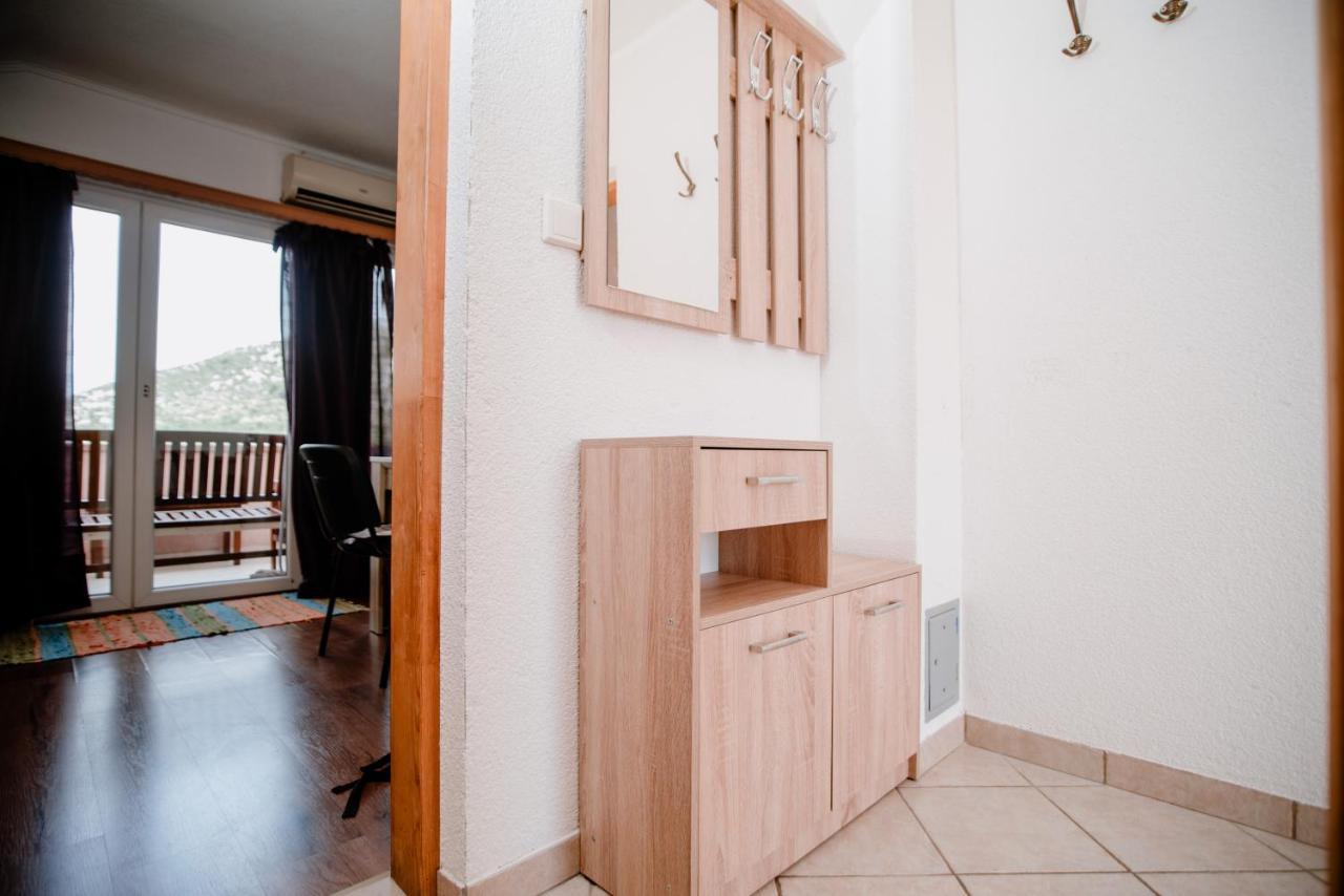 Apartmens Leona Apartment Karlobag Luaran gambar