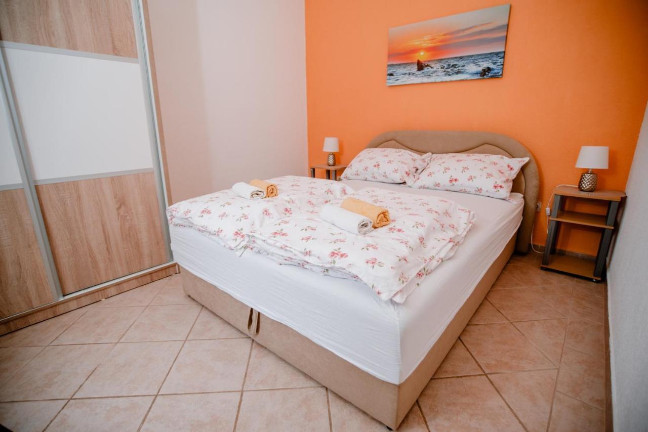 Apartmens Leona Apartment Karlobag Luaran gambar