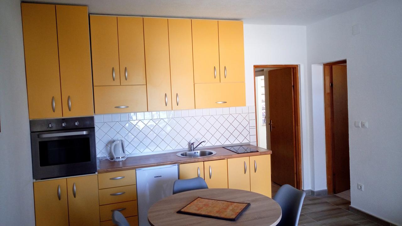 Apartmens Leona Apartment Karlobag Luaran gambar